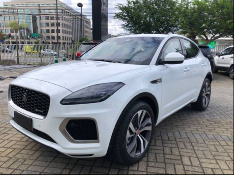 //www.autoline.com.br/carro/jaguar/e-pace-20-r-dynamic-se-16v-flex-4p-4x4-turbo-automat/2023/rio-de-janeiro-rj/25027404