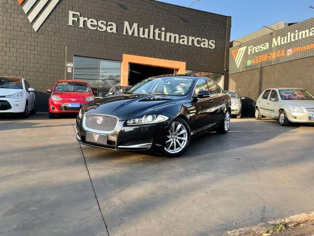 //www.autoline.com.br/carro/jaguar/xf-20-gtdi-premium-luxury-16v-gasolina-4p-turbo/2014/araraquara-sp/24490624