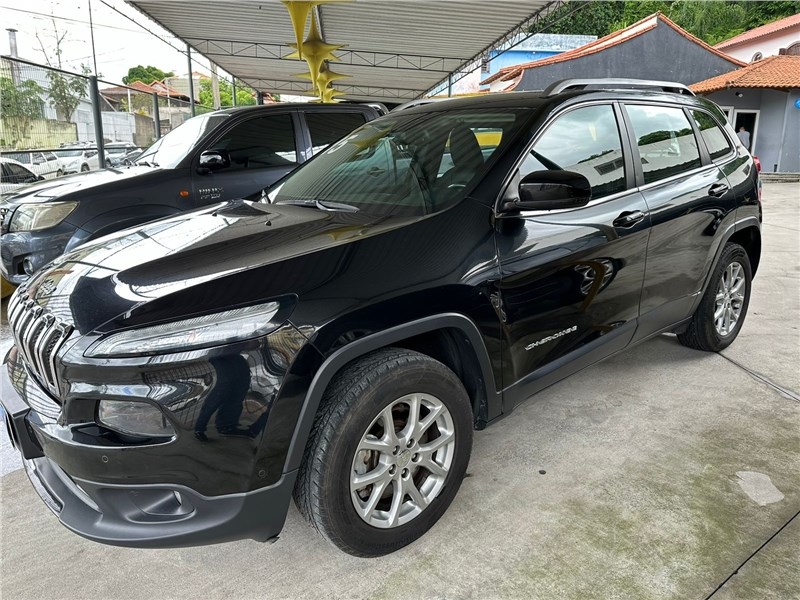 //www.autoline.com.br/carro/jeep/cherokee-32-v6-longitude-24v-gasolina-4p-4x4-automatic/2015/volta-redonda-rj/23558726