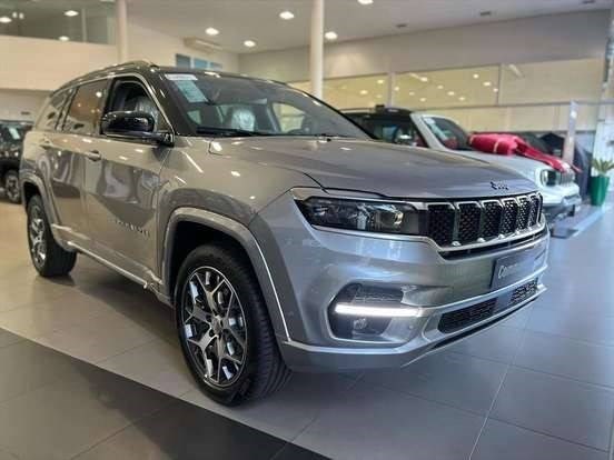 //www.autoline.com.br/carro/jeep/commander-20-td380-overland-16v-diesel-4p-4x4-turbo-aut/2023/sao-paulo-sp/21168772