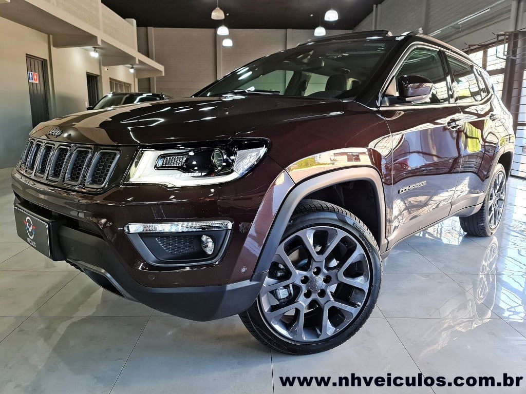 //www.autoline.com.br/carro/jeep/compass-20-serie-s-16v-diesel-4p-4x4-turbo-automatico/2020/novo-hamburgo-rs/22351461