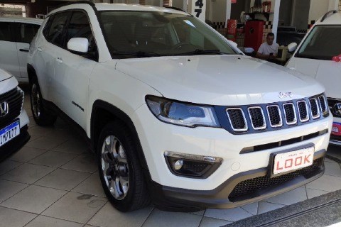 //www.autoline.com.br/carro/jeep/compass-20-longitude-16v-flex-4p-automatico/2020/araxa-mg/23872895