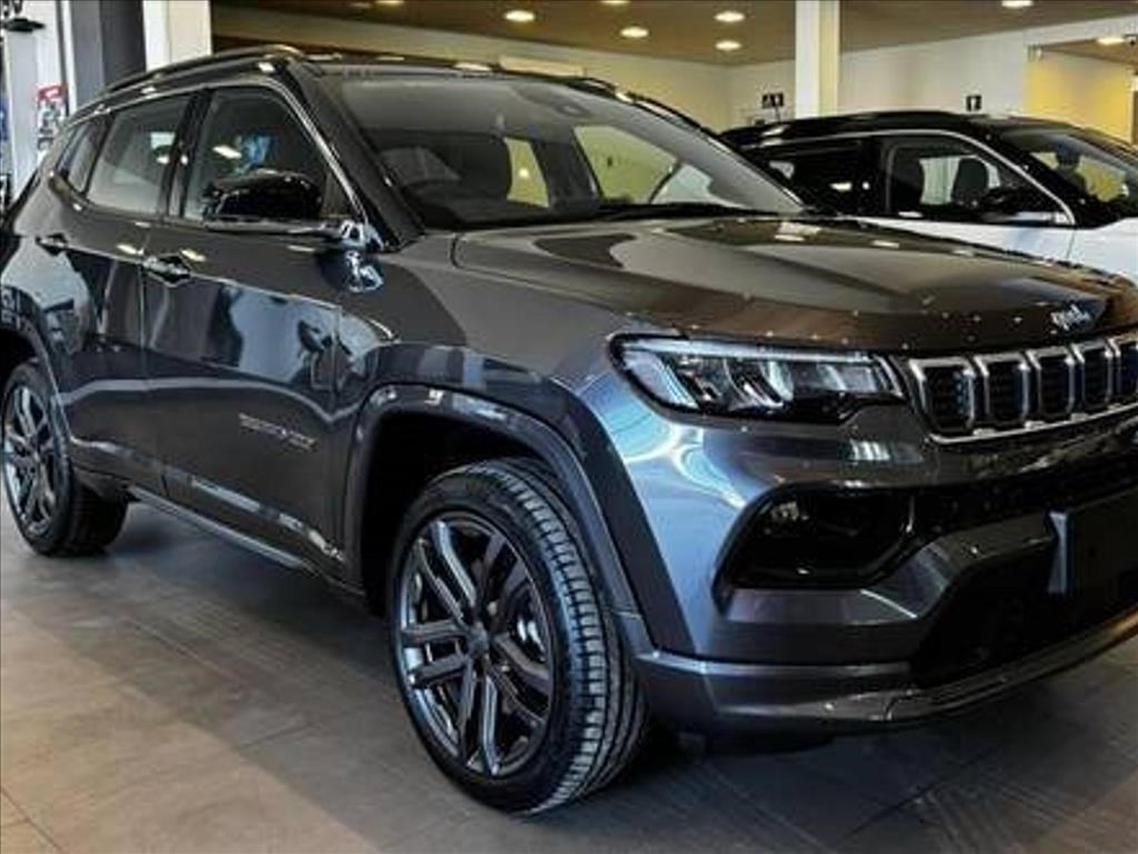 //www.autoline.com.br/carro/jeep/compass-20-hurricane-overland-gasolina-4p-4x4-turbo-a/2025/valparaiso-de-goias-go/23917837