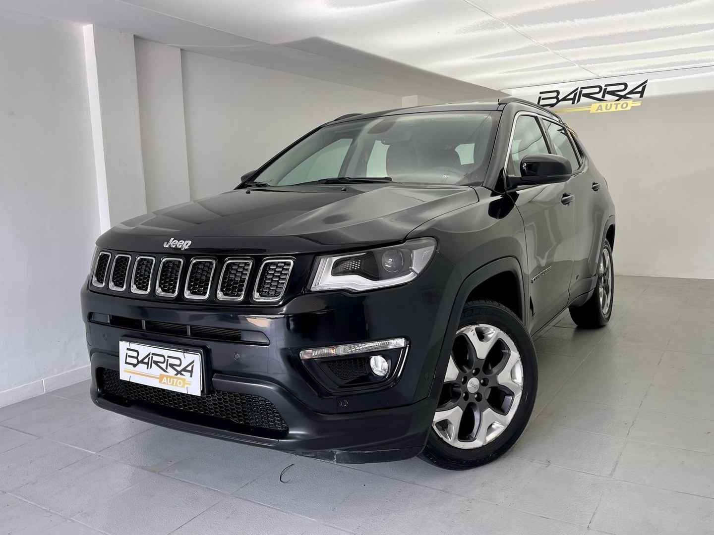 //www.autoline.com.br/carro/jeep/compass-20-longitude-16v-flex-4p-automatico/2020/rio-de-janeiro-rj/23922522