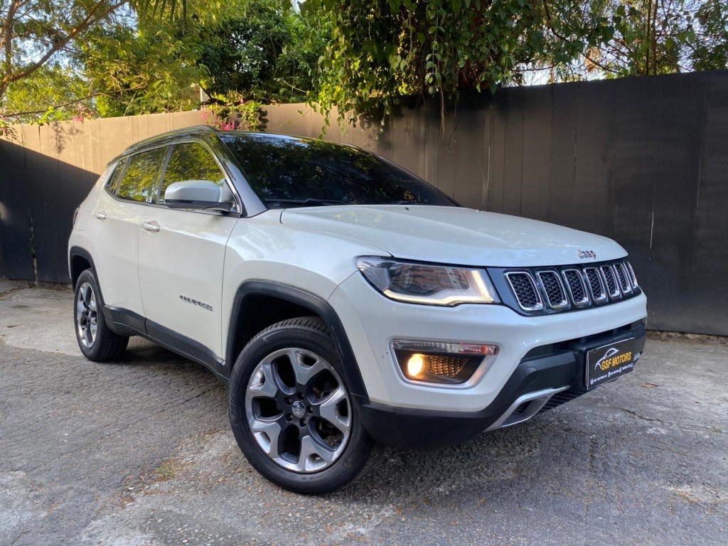 //www.autoline.com.br/carro/jeep/compass-20-limited-16v-diesel-4p-4x4-turbo-automatico/2018/rio-de-janeiro-rj/24021972
