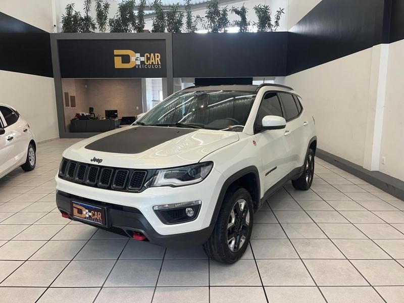 //www.autoline.com.br/carro/jeep/compass-20-trailhawk-16v-diesel-4p-4x4-turbo-automati/2017/belo-horizonte-mg/24111327