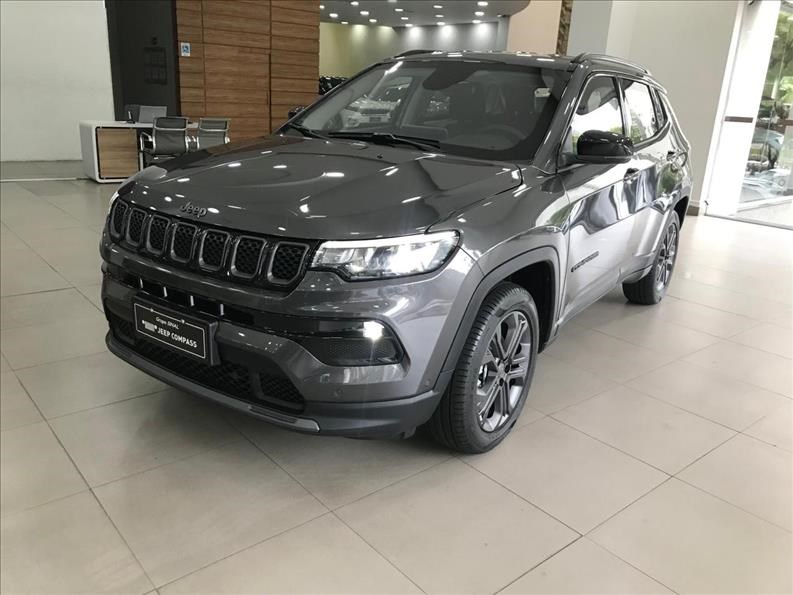 //www.autoline.com.br/carro/jeep/compass-13-t270-longitude-16v-flex-4p-turbo-automatic/2024/sao-paulo-sp/24286578
