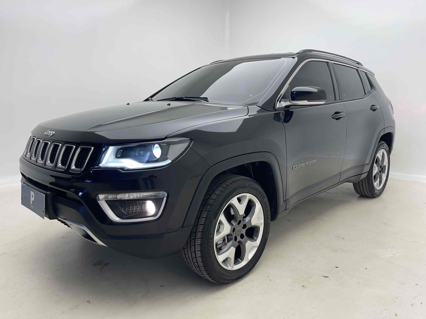 //www.autoline.com.br/carro/jeep/compass-20-limited-16v-diesel-4p-4x4-turbo-automatico/2018/rio-de-janeiro-rj/24314995