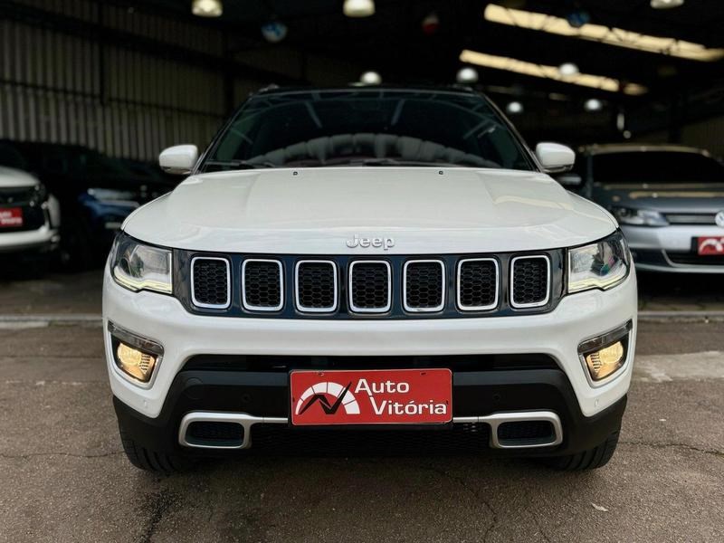 //www.autoline.com.br/carro/jeep/compass-20-limited-16v-flex-4p-automatico/2021/porto-alegre-rs/24504667