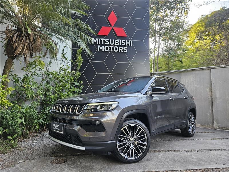 //www.autoline.com.br/carro/jeep/compass-13-t270-limited-16v-flex-4p-turbo-automatico/2023/sao-paulo-sp/24807214