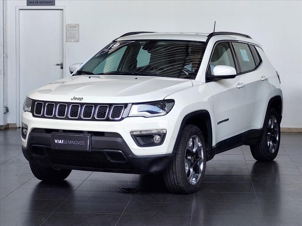 //www.autoline.com.br/carro/jeep/compass-20-longitude-16v-diesel-4p-4x4-turbo-automati/2019/salvador-ba/24830302