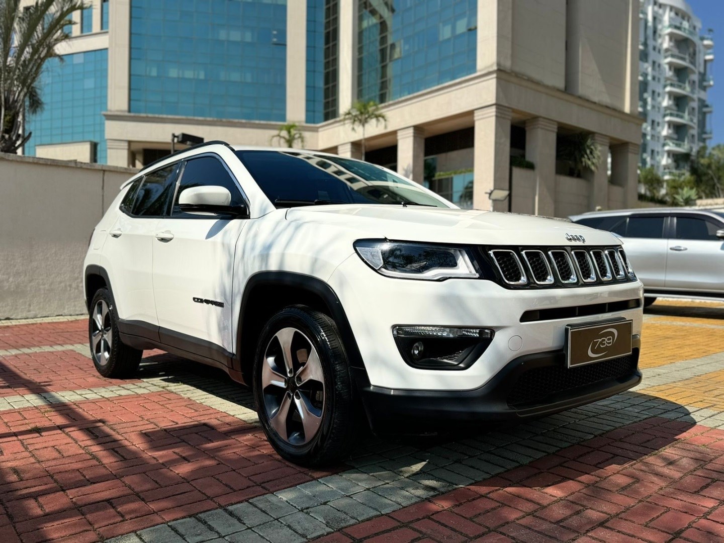 //www.autoline.com.br/carro/jeep/compass-20-sport-16v-flex-4p-automatico/2021/rio-de-janeiro-rj/24869706