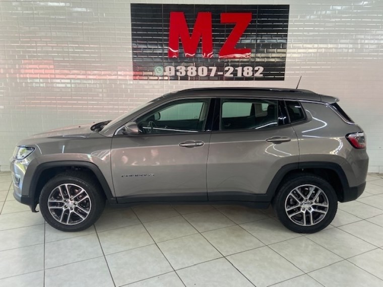 //www.autoline.com.br/carro/jeep/compass-20-sport-16v-flex-4p-automatico/2020/sao-paulo-sp/24870625