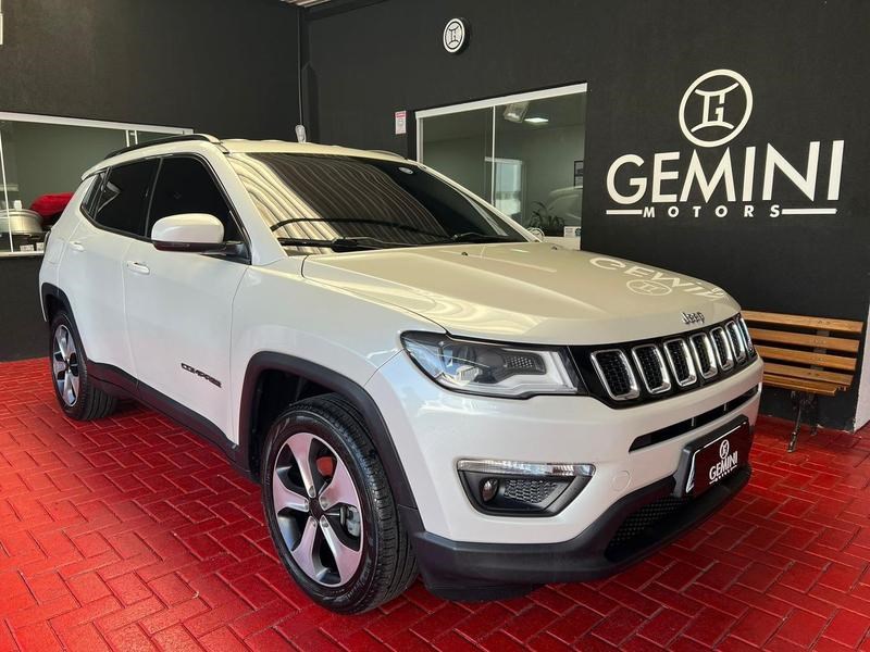 //www.autoline.com.br/carro/jeep/compass-20-longitude-16v-flex-4p-automatico/2017/curitiba-pr/24912777