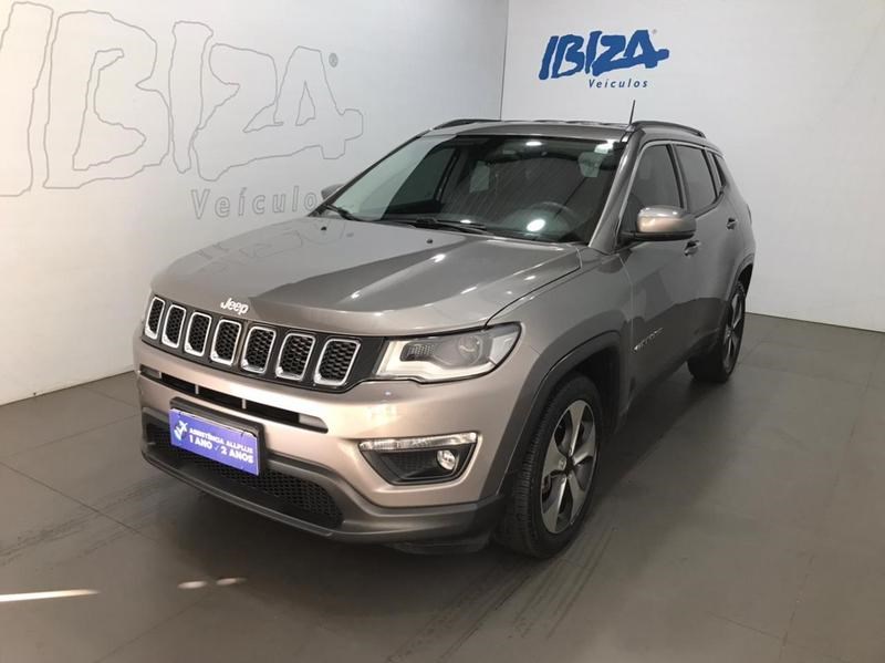 //www.autoline.com.br/carro/jeep/compass-20-longitude-16v-flex-4p-automatico/2018/uberaba-mg/24913094