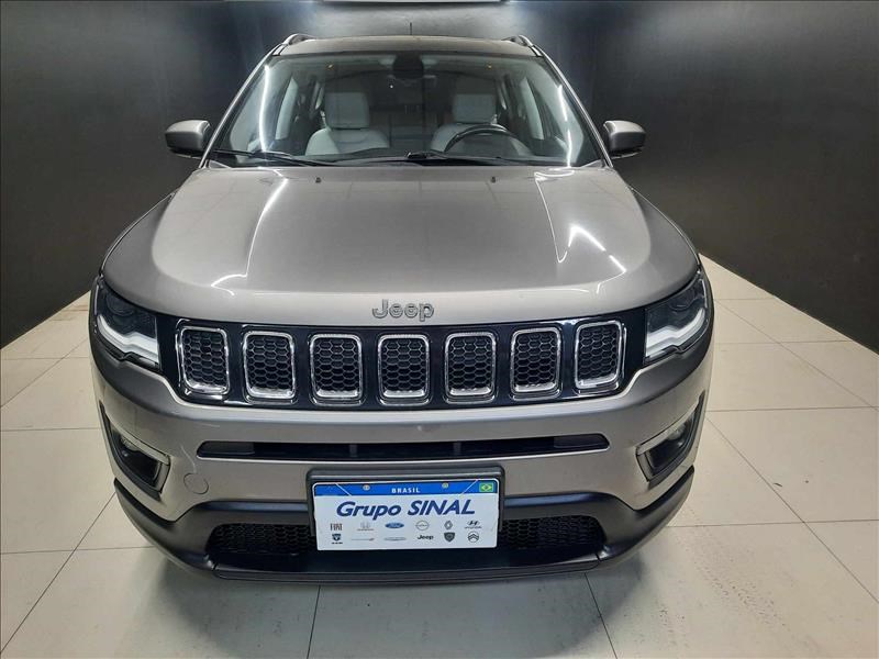 //www.autoline.com.br/carro/jeep/compass-20-longitude-16v-flex-4p-automatico/2017/sao-bernardo-do-campo-sp/24920057