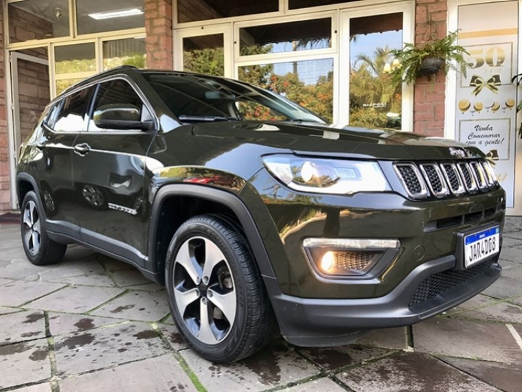 //www.autoline.com.br/carro/jeep/compass-20-sport-16v-flex-4p-automatico/2021/porto-alegre-rs/24923993