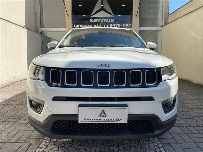 //www.autoline.com.br/carro/jeep/compass-20-longitude-16v-flex-4p-automatico/2017/sao-paulo-sp/24935932