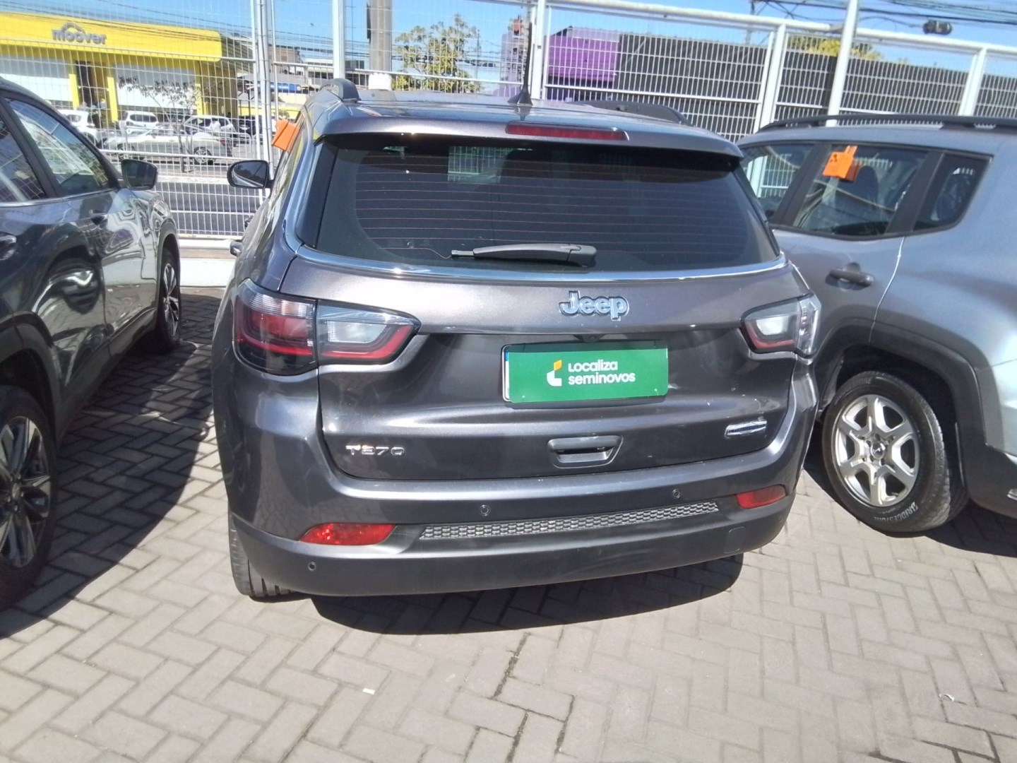 //www.autoline.com.br/carro/jeep/compass-13-t270-longitude-16v-flex-4p-turbo-automatic/2023/sao-paulo-sp/24977593