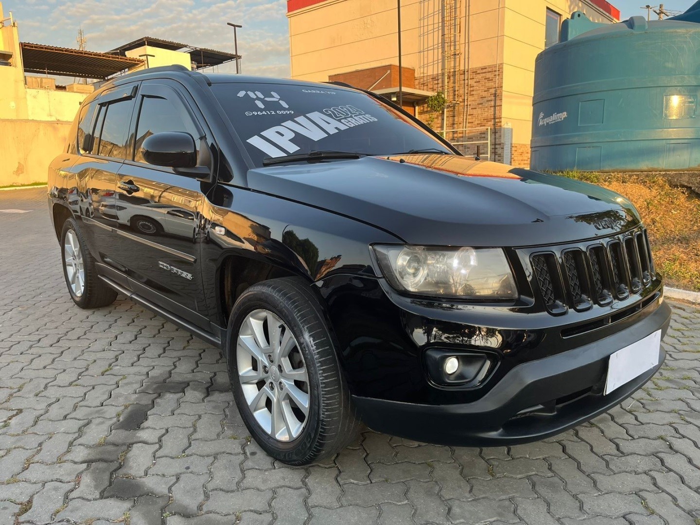 //www.autoline.com.br/carro/jeep/compass-20-16v-gasolina-4p-automatico/2014/rio-de-janeiro-rj/24982378