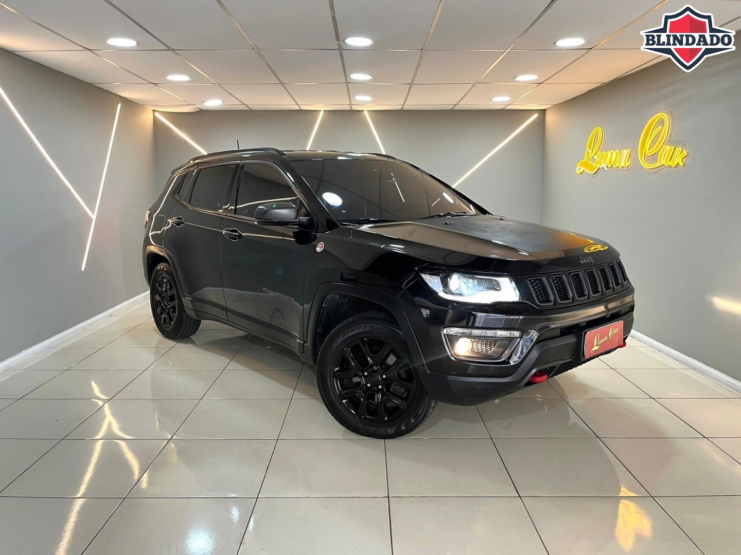//www.autoline.com.br/carro/jeep/compass-20-trailhawk-16v-diesel-4p-4x4-turbo-automati/2017/rio-de-janeiro-rj/25012354