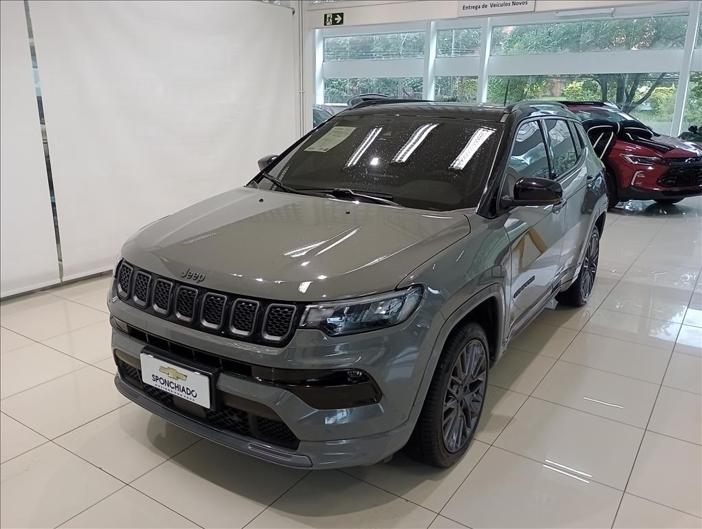 //www.autoline.com.br/carro/jeep/compass-13-t270-serie-s-16v-flex-4p-turbo-automatico/2023/porto-alegre-rs/25022568