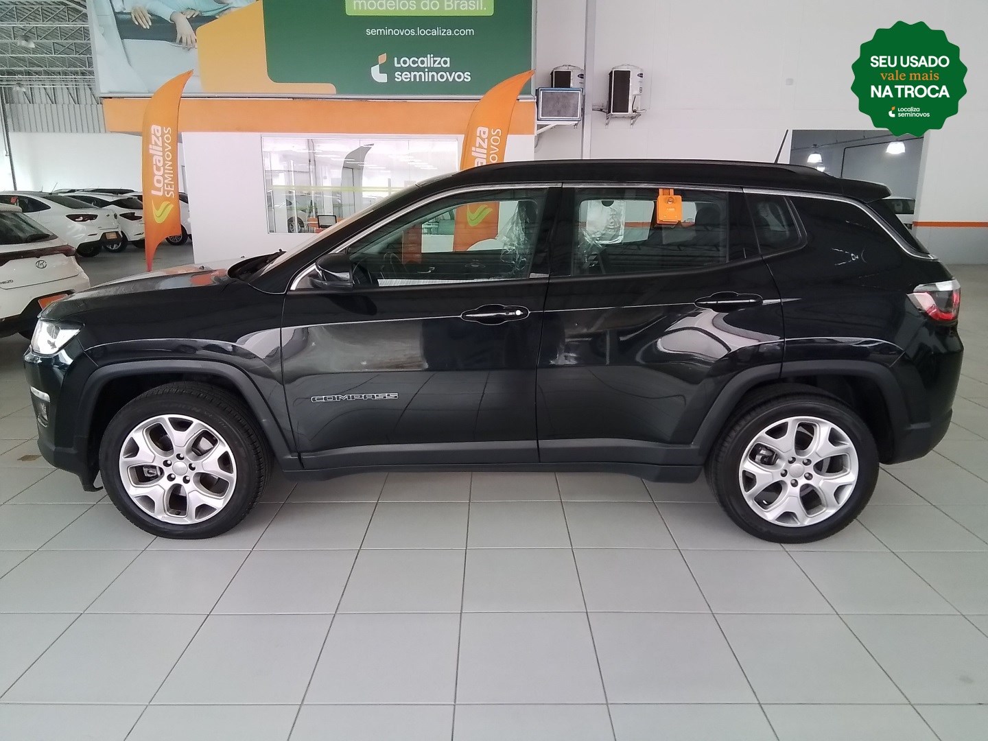 //www.autoline.com.br/carro/jeep/compass-20-longitude-16v-flex-4p-automatico/2021/caruaru-pe/25022819