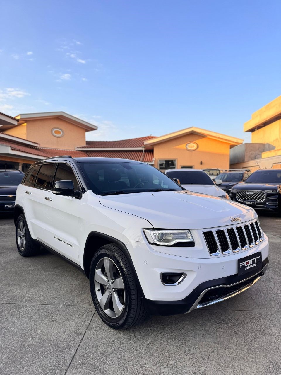 //www.autoline.com.br/carro/jeep/grand-cherokee-30-v6-limited-24v-diesel-4p-4x4-turbo-automat/2015/limeira-sp/24815441