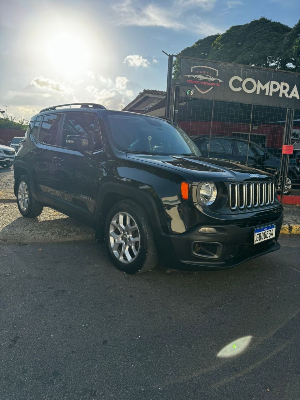 //www.autoline.com.br/carro/jeep/renegade-18-longitude-16v-flex-4p-automatico/2016/itu-sp/23918804