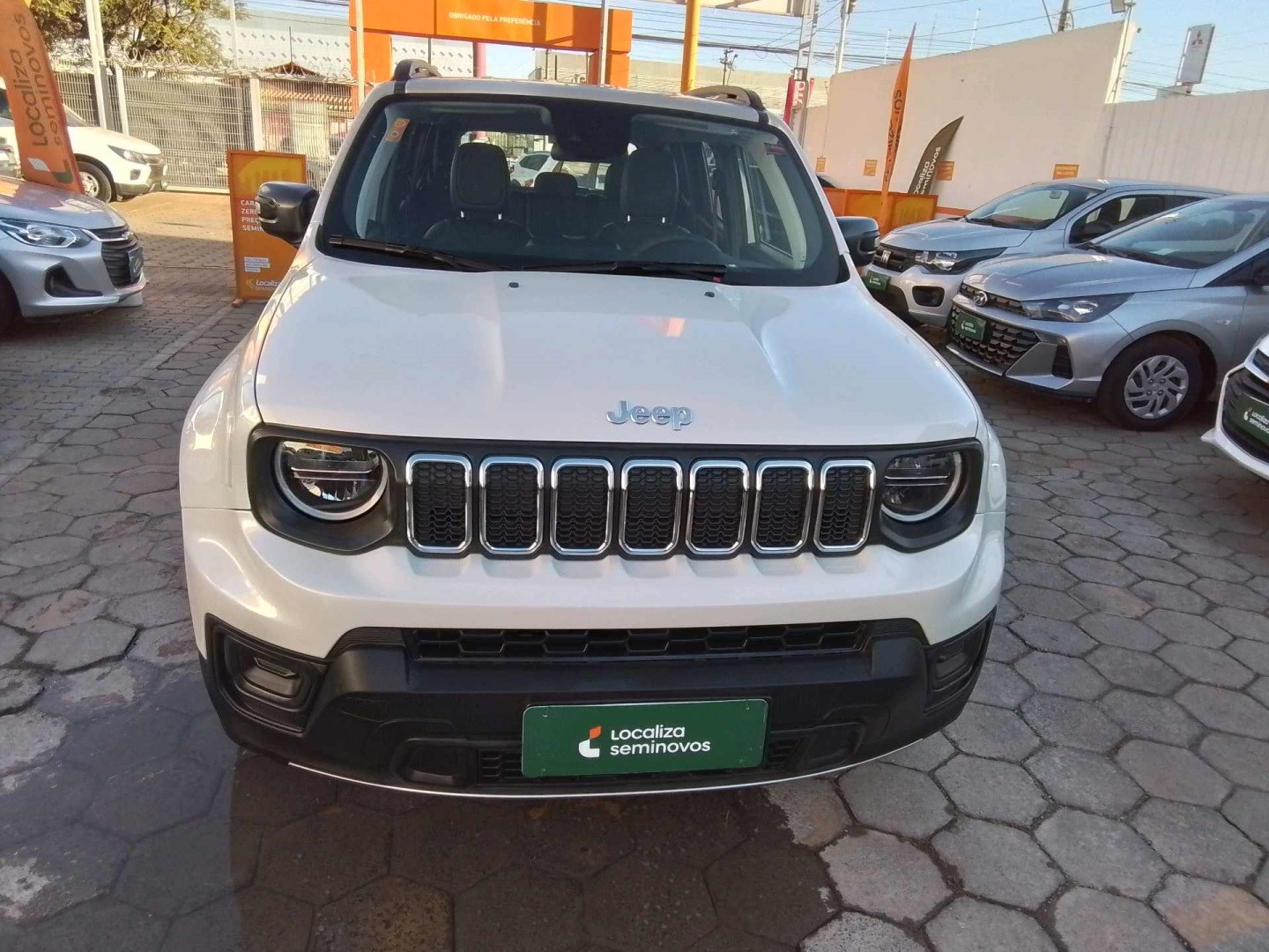 //www.autoline.com.br/carro/jeep/renegade-13-t270-longitude-16v-flex-4p-turbo-automatic/2023/brasilia-df/24542961