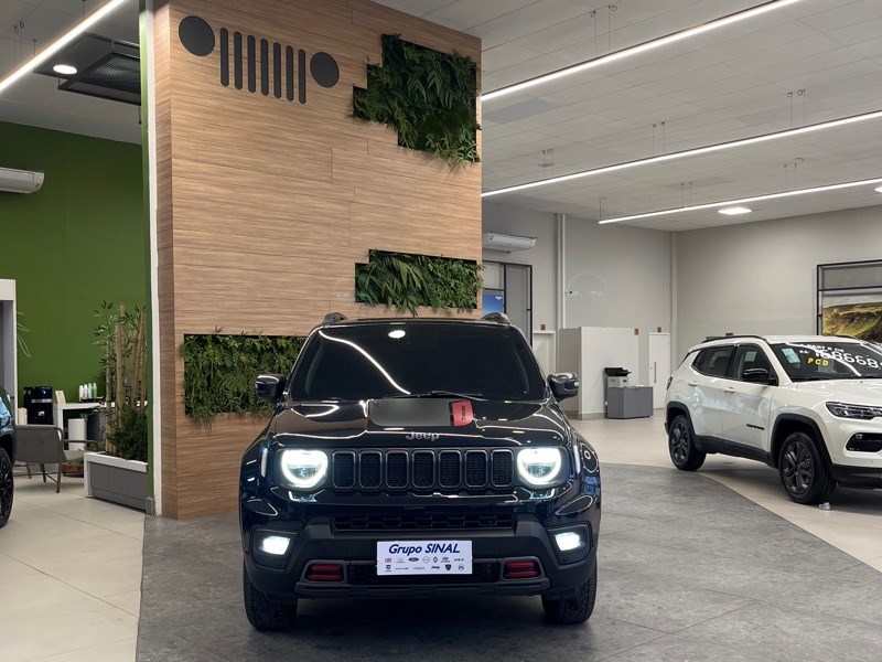 //www.autoline.com.br/carro/jeep/renegade-13-t270-trailhawk-16v-flex-4p-4x4-turbo-autom/2024/sao-paulo-sp/24941878