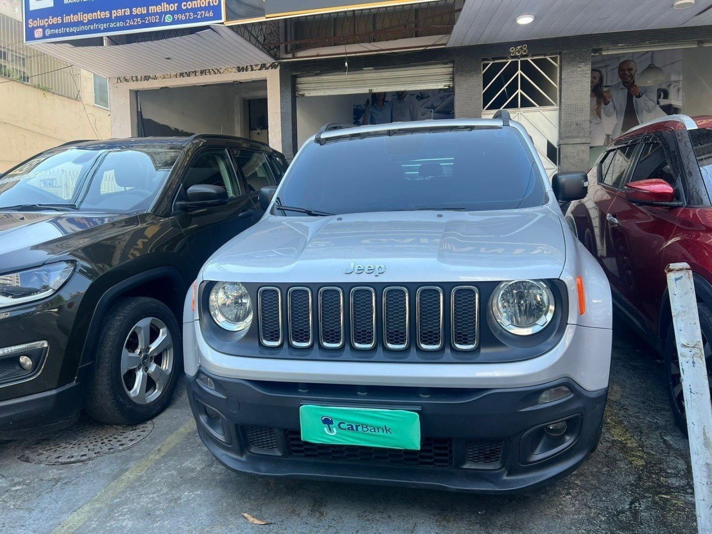 //www.autoline.com.br/carro/jeep/renegade-18-16v-flex-4p-automatico/2016/rio-de-janeiro-rj/24985332