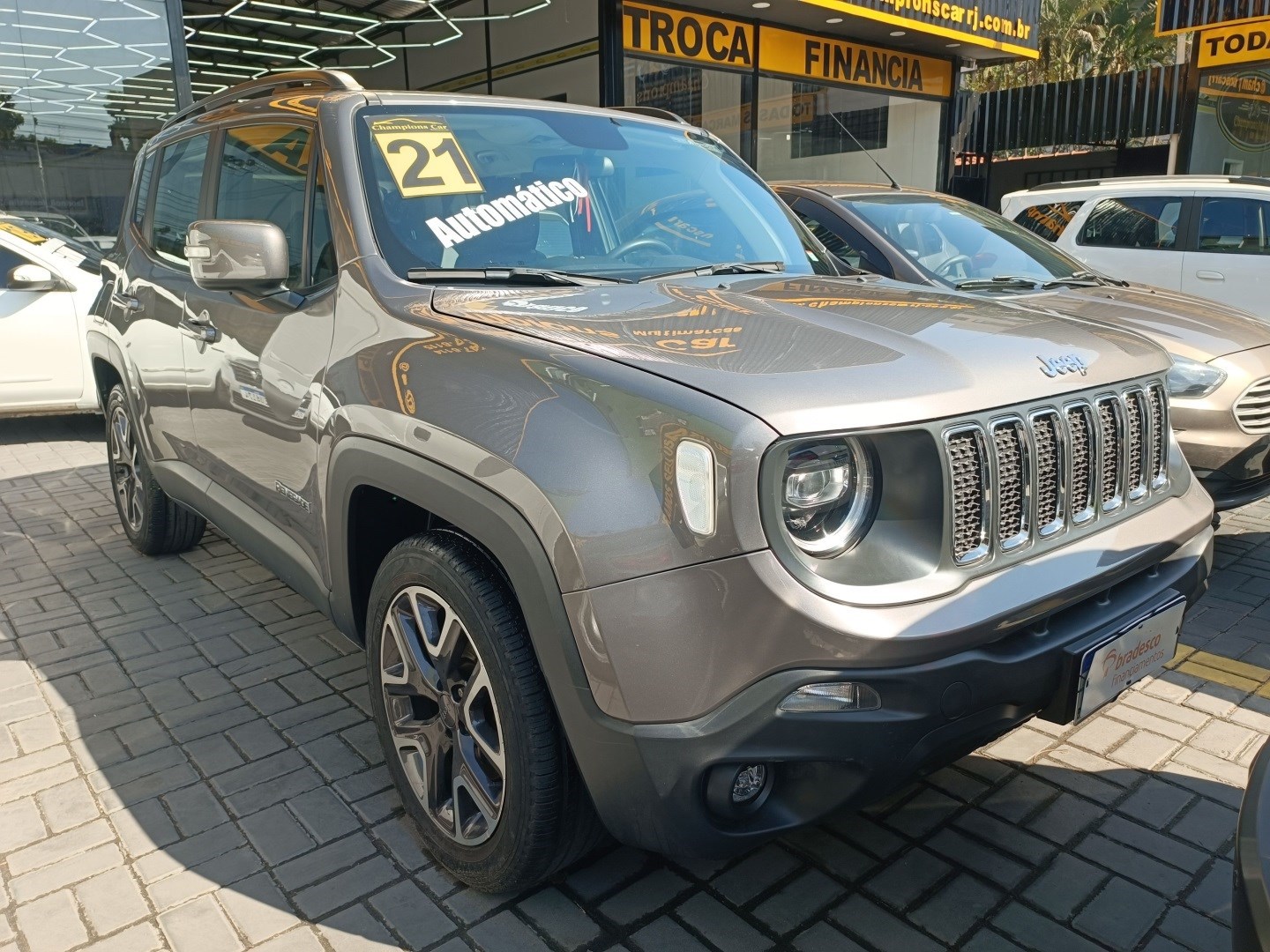 //www.autoline.com.br/carro/jeep/renegade-18-longitude-16v-flex-4p-automatico/2021/rio-de-janeiro-rj/24985380