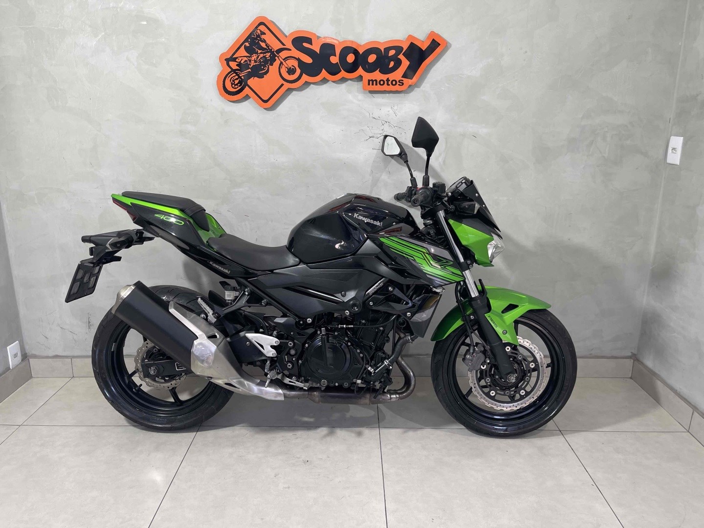 //www.autoline.com.br/moto/kawasaki/ninja-400/2020/braganca-paulista-sp/24970945
