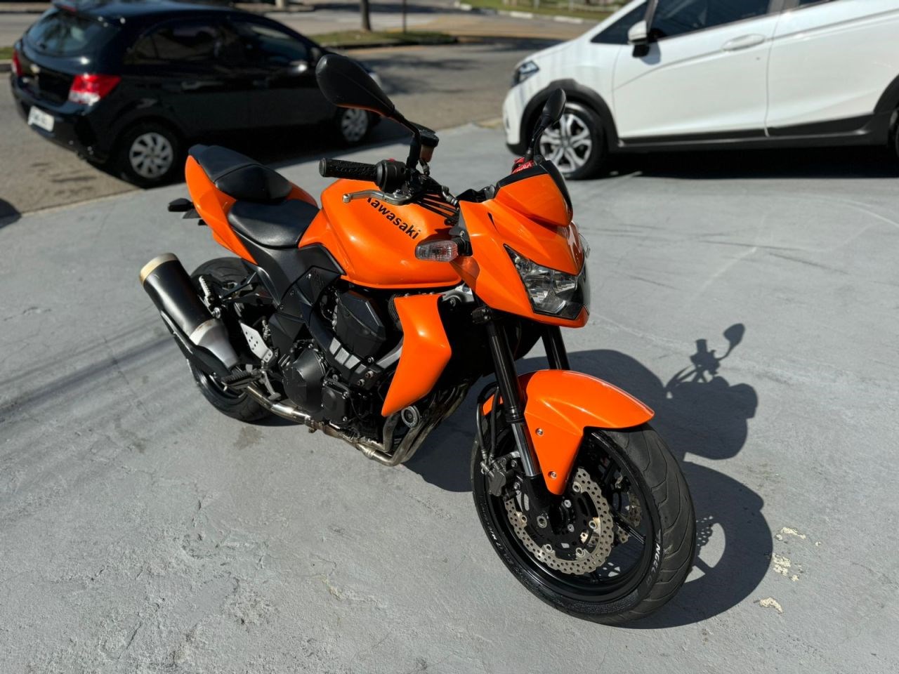 //www.autoline.com.br/moto/kawasaki/z-750std-gas-mec-basico/2009/itatiba-sp/24901544