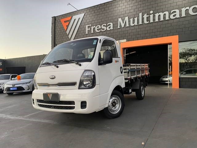 //www.autoline.com.br/carro/kia/bongo-25-std-rs-com-carroceria-16v-diesel-2p-turbo/2013/araraquara-sp/24010602