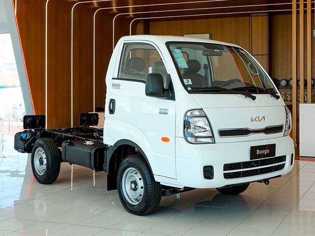//www.autoline.com.br/carro/kia/bongo-25-std-rs-sem-carroceria-16v-diesel-2p-4x4-tu/2024/ribeirao-preto-sp/24093802