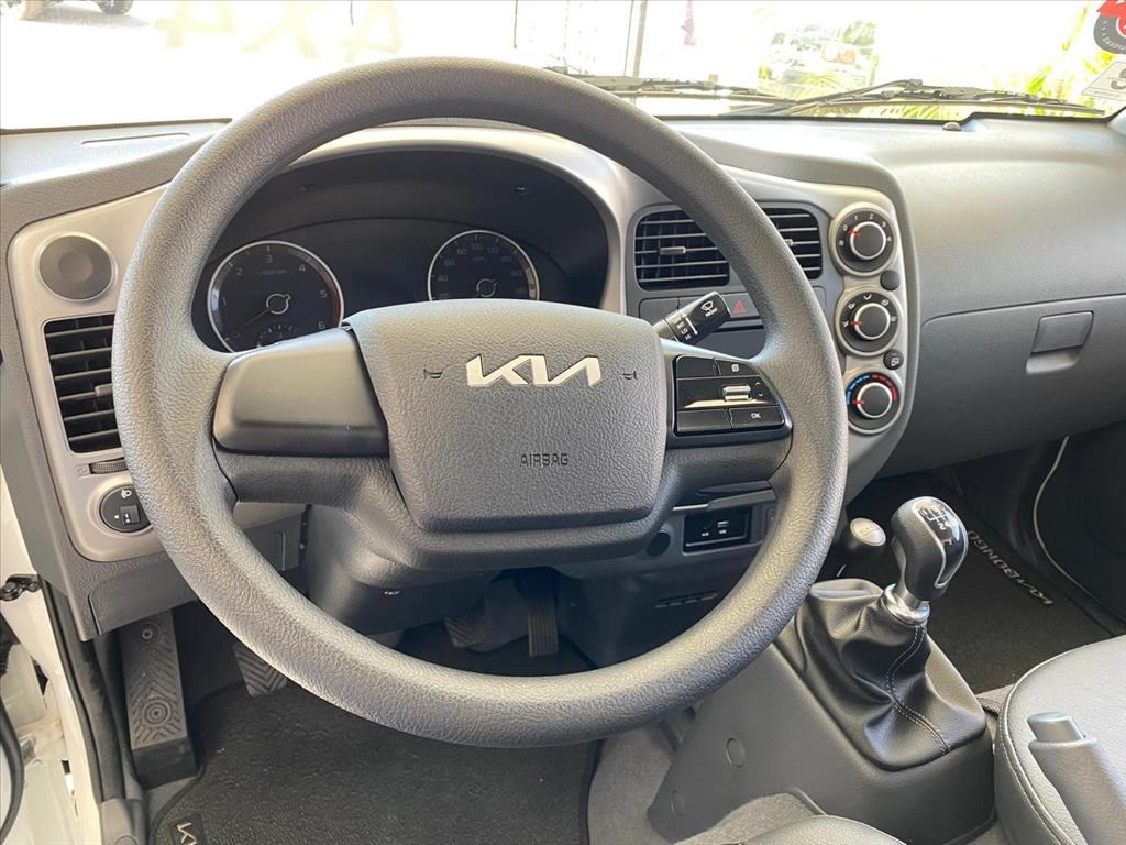 //www.autoline.com.br/carro/kia/bongo-25-std-rs-sem-carroceria-diesel-2p-4x4-turbo/2024/sorocaba-sp/24936761