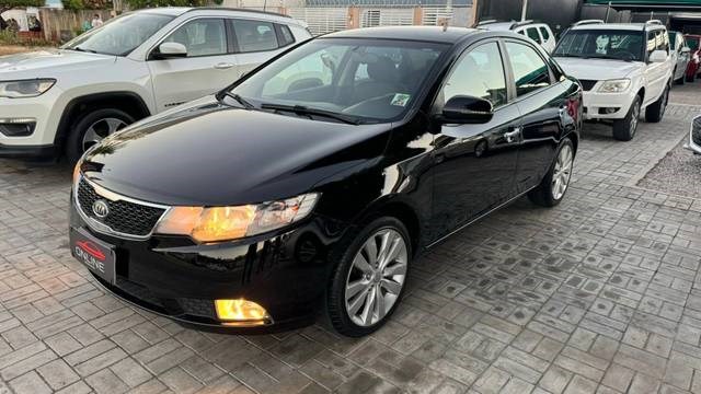 //www.autoline.com.br/carro/kia/cerato-16-sx-16v-gasolina-4p-automatico/2013/parnamirim-rn/24137688