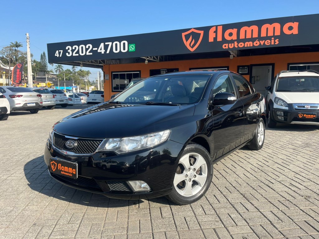 //www.autoline.com.br/carro/kia/cerato-16-ex-16v-gasolina-4p-automatico/2011/joinville-sc/24227495