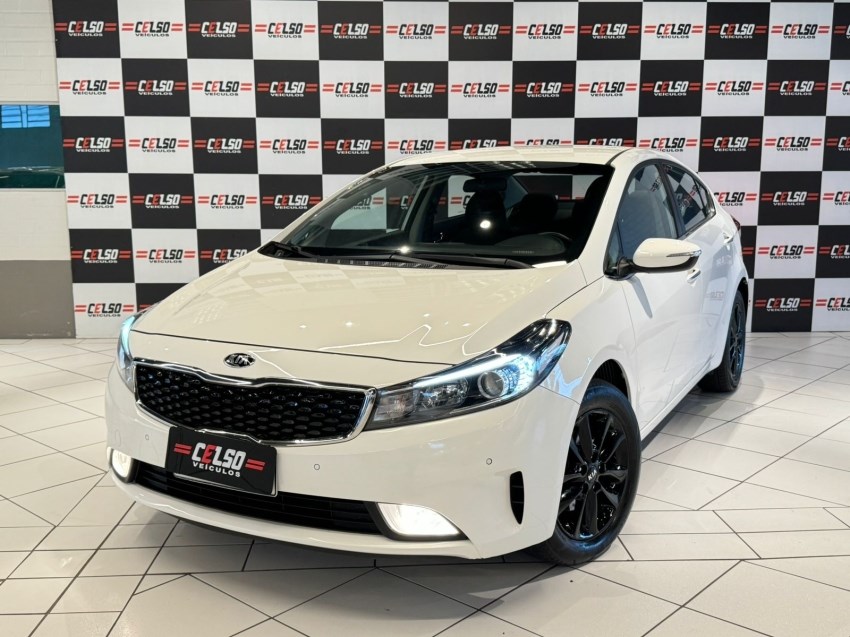 //www.autoline.com.br/carro/kia/cerato-16-sx-16v-flex-4p-automatico/2019/dois-irmaos-rs/24454951