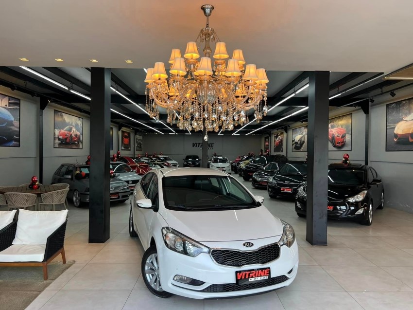 //www.autoline.com.br/carro/kia/cerato-16-sx-16v-flex-4p-automatico/2016/estancia-velha-rs/24831945