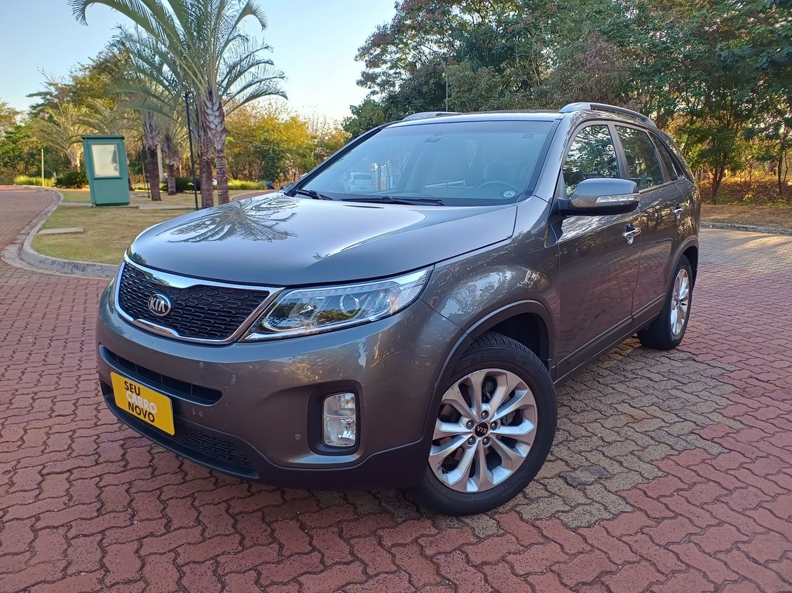 //www.autoline.com.br/carro/kia/sorento-24-ex-16v-gasolina-4p-automatico/2015/ribeirao-preto-sp/24304612
