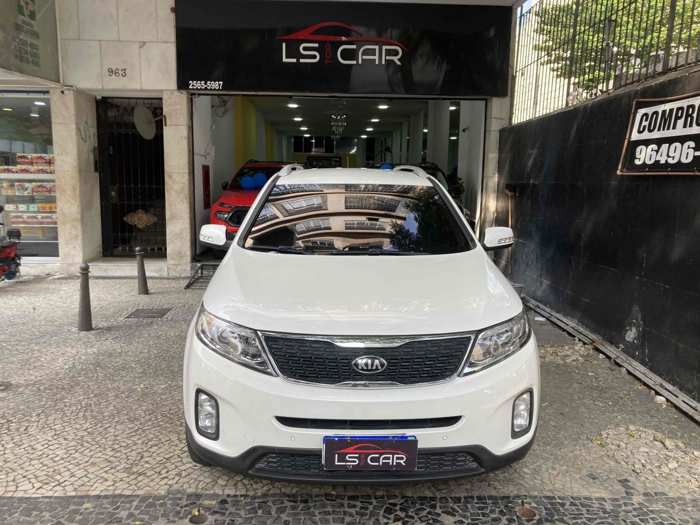 //www.autoline.com.br/carro/kia/sorento-24-ex-16v-gasolina-4p-automatico/2015/rio-de-janeiro-rj/24539145