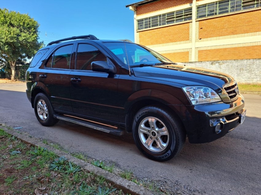 //www.autoline.com.br/carro/kia/sorento-25-lx-16v-diesel-4p-4x4-turbo-manual/2005/passo-fundo-rs/24976192