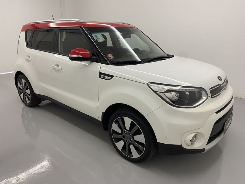 //www.autoline.com.br/carro/kia/soul-16-ex-16v-flex-4p-automatico/2017/brasilia-df/24701969