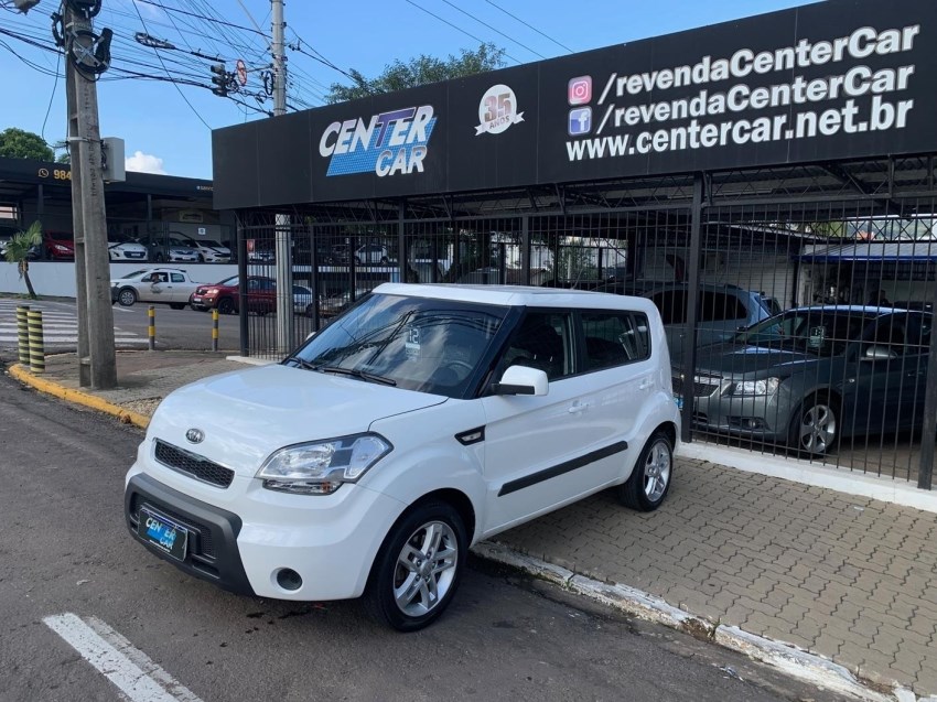 //www.autoline.com.br/carro/kia/soul-16-ex-16v-flex-4p-manual/2012/santa-cruz-do-sul-rs/24727626