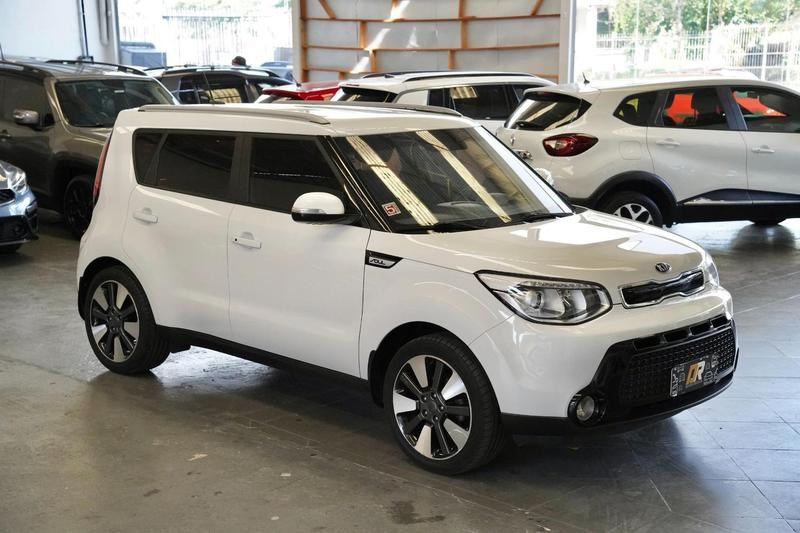 //www.autoline.com.br/carro/kia/soul-16-ex-16v-flex-4p-automatico/2017/porto-alegre-rs/24911258