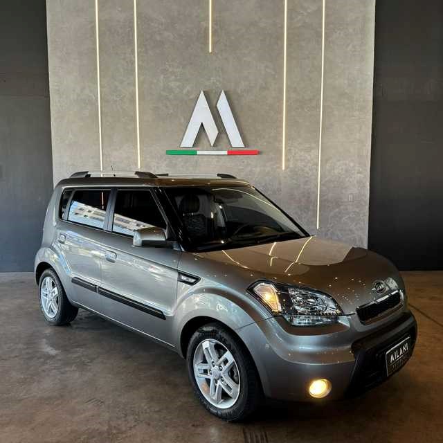 //www.autoline.com.br/carro/kia/soul-16-ex-16v-gasolina-4p-automatico/2010/uberlandia-mg/25026155