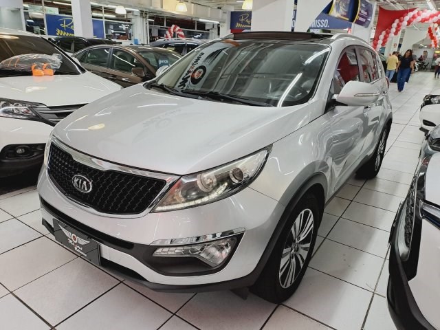 //www.autoline.com.br/carro/kia/sportage-20-4wd-ex-16v-178cv-4p-flex-automatico/2015/osasco-sp/24869357